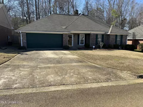 719 Lansdowne Ln, Ridgeland, MS 39157