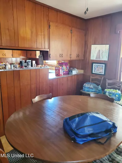 Kitchen - 287 Oliver Ave, Sledge, MS 38670 photo 4 of 4