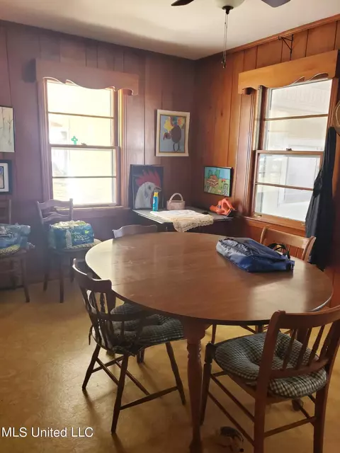 Dining - 287 Oliver Ave, Sledge, MS 38670 photo 1 of 2