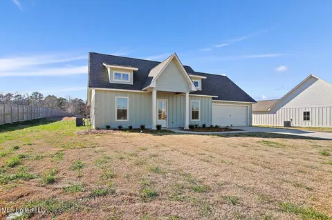 Exterior - 101 Trace Pointe Pl, Clinton, MS 39056 photo 2 of 4