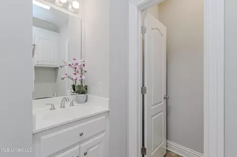 Bath - 503 Northpointe Pkwy # A, Jackson, MS 39211 photo 5 of 8