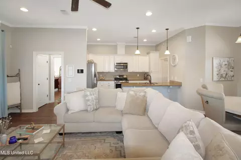 Living - 137 Kaden Ln, Canton, MS 39046 photo 2 of 5