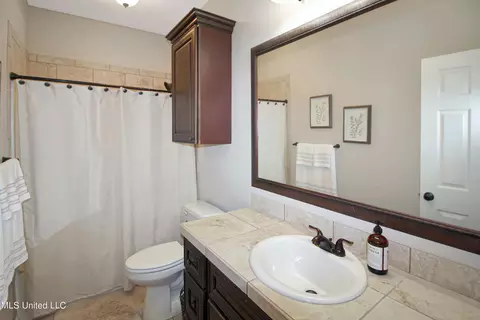 Bath - 137 Kaden Ln, Canton, MS 39046 photo 5 of 5