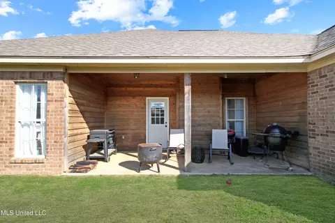 Exterior - 137 Kaden Ln, Canton, MS 39046 photo 4 of 6