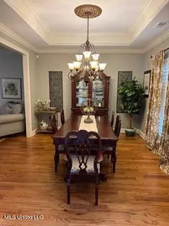 Dining - 2585 Atticus Ln, Nesbit, MS 38651 photo 3 of 3