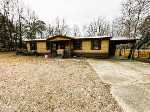 703 Main St W Sandersville, Ellisville, MS 39437