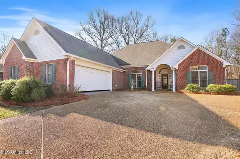 304 White Oak Lndg, Ridgeland, MS 39157