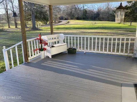 Exterior - 600 Smith Co Rd 142, Morton, MS 39117 photo 4 of 14
