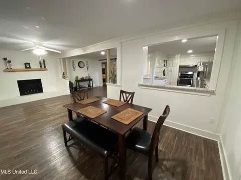 Dining - 600 Smith Co Rd 142, Morton, MS 39117 photo 2 of 2