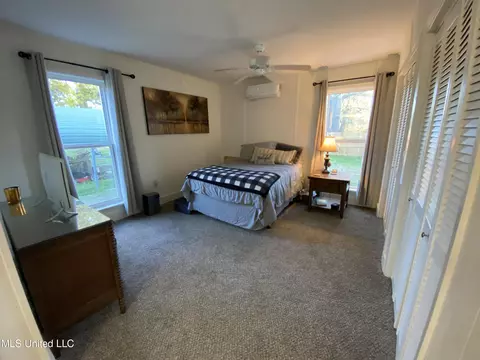 Bedroom - 600 Smith Co Rd 142, Morton, MS 39117 photo 3 of 4