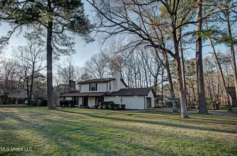 104 Stonington Ct, Brandon, MS 39047