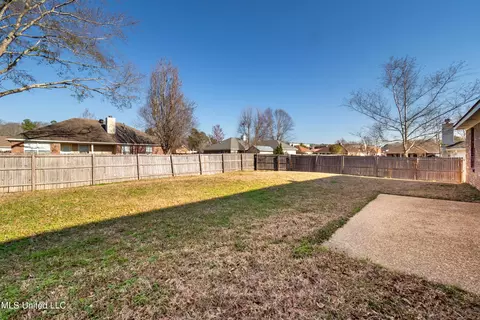 Exterior - 321 Big Oak Dr, Florence, MS 39073 photo 3 of 4