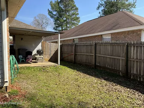 Exterior - 229 Sunchase Dr, Brandon, MS 39042 photo 5 of 5