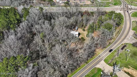 3274 Davis Rd, Byram, MS 39170 photo 5
