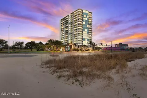 2060 Beach Blvd #804, Biloxi, MS 39531