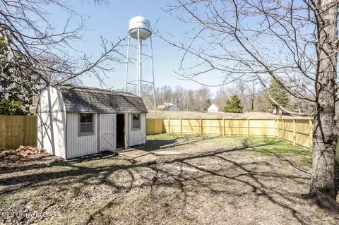 Exterior - 2721 Itasca Dr, Nesbit, MS 38651 photo 7 of 11