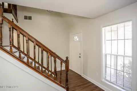 Entry Way - 2721 Itasca Dr, Nesbit, MS 38651 photo 1 of 1