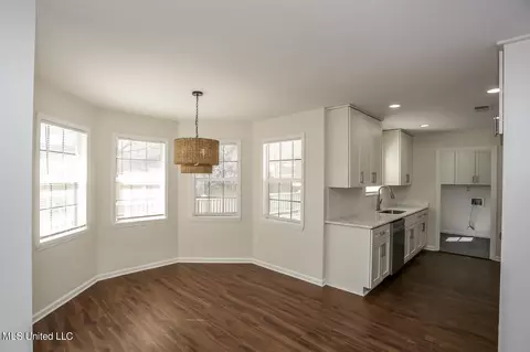 Dining - 2721 Itasca Dr, Nesbit, MS 38651 photo 1 of 1