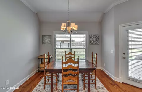 Dining - 216 Buttonwood Ln, Canton, MS 39046 photo 1 of 3