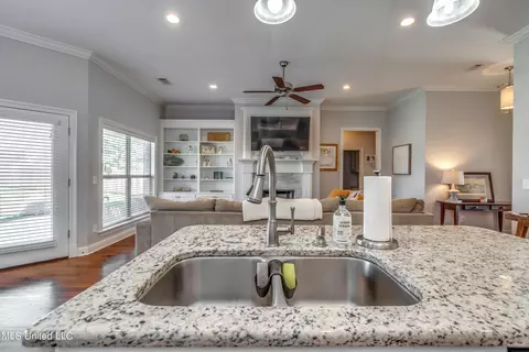 Kitchen - 216 Buttonwood Ln, Canton, MS 39046 photo 5 of 8