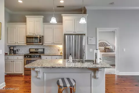 Kitchen - 216 Buttonwood Ln, Canton, MS 39046 photo 2 of 8