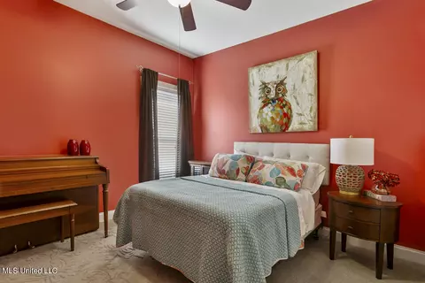 Bedroom - 206 Lighthouse Ln, Brandon, MS 39047 photo 3 of 3