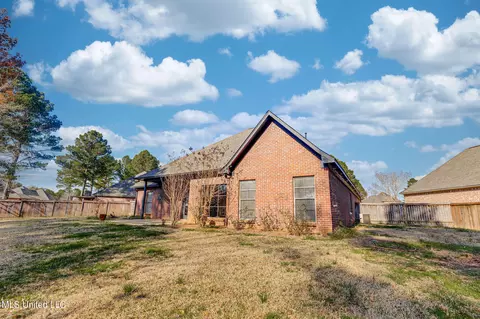 Exterior - 105 Cedar Green Cove Cv, Canton, MS 39046 photo 5 of 9