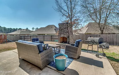 Exterior - 406 Winterfield Way, Brandon, MS 39042 photo 8 of 13