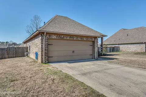 Exterior - 406 Winterfield Way, Brandon, MS 39042 photo 10 of 13