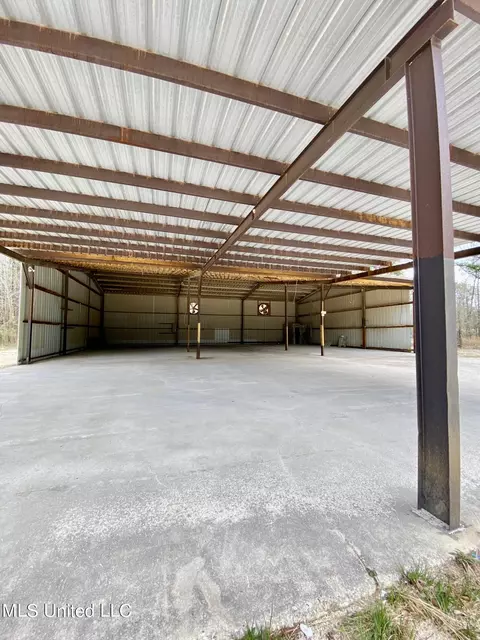 79 Emmitt Meitzler Rd, Picayune, MS 39466