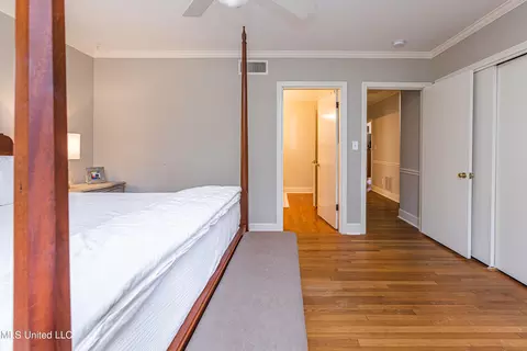 Bedroom - 4466 E Ridge Dr, Jackson, MS 39211 photo 9 of 10