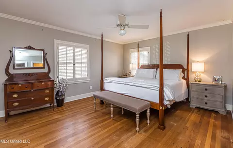 Bedroom - 4466 E Ridge Dr, Jackson, MS 39211 photo 1 of 10