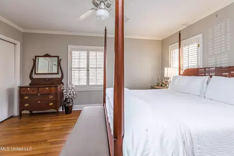 Bedroom - 4466 E Ridge Dr, Jackson, MS 39211 photo 4 of 10