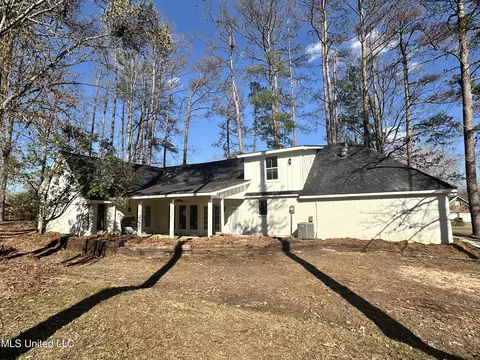 Exterior - 225 Haddon Cir, Brandon, MS 39047 photo 3 of 3