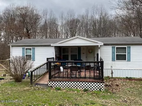340 Hill View Cir, Byhalia, MS 38611