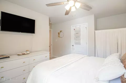 Bedroom - 1032 Enclave Cir, Long Beach, MS 39560 photo 7 of 7