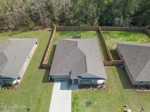 Exterior - 1032 Enclave Cir, Long Beach, MS 39560 photo 6 of 6