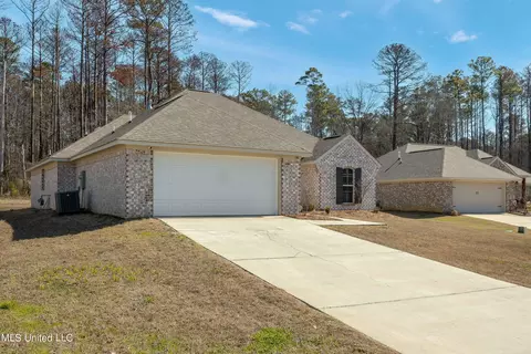 Exterior - 148 Cedar Green Dr, Canton, MS 39046 photo 2 of 5