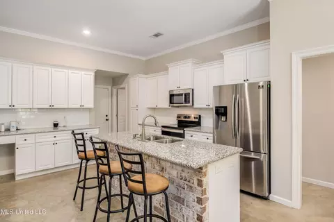 Kitchen - 148 Cedar Green Dr, Canton, MS 39046 photo 1 of 3