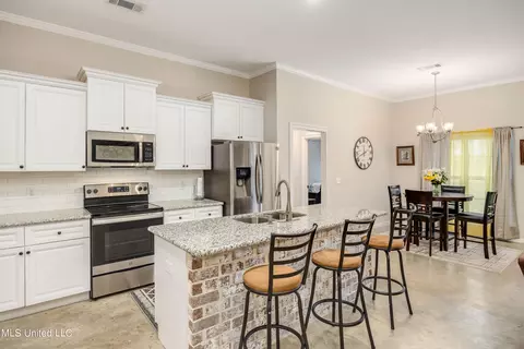 Kitchen - 148 Cedar Green Dr, Canton, MS 39046 photo 2 of 3