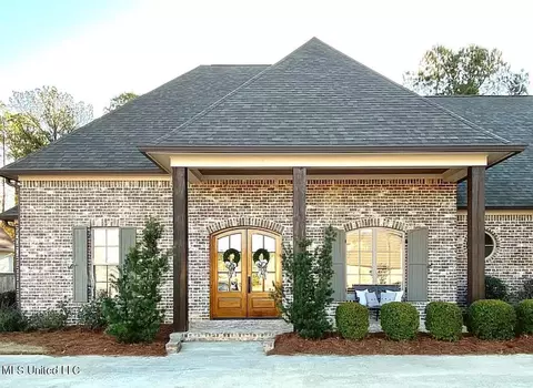 218 S Woodcreek Rd, Madison, MS 39110