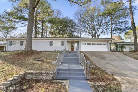1435 Kimwood Dr, Jackson, MS 39211