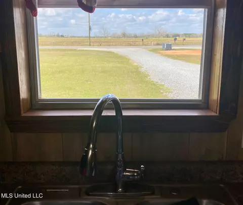 Kitchen - 138 Jessie Smith Rd, Lucedale, MS 39452 photo 3 of 4