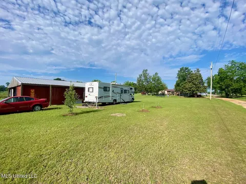 Exterior - 138 Jessie Smith Rd, Lucedale, MS 39452 photo 13 of 14