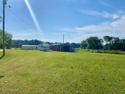 Exterior - 138 Jessie Smith Rd, Lucedale, MS 39452 photo 10 of 14