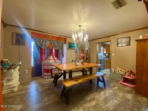 Dining - 138 Jessie Smith Rd, Lucedale, MS 39452 photo 3 of 3