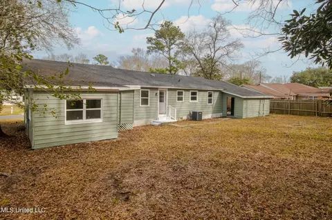 Exterior - 3112 Bellview Ave, Moss Point, MS 39563 photo 4 of 4