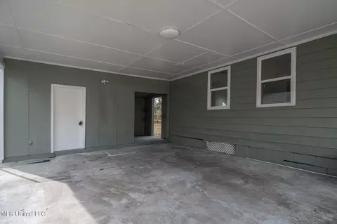 Exterior - 3112 Bellview Ave, Moss Point, MS 39563 photo 3 of 4