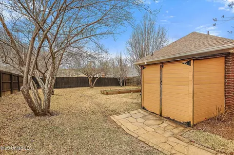 Exterior - 207 Pecan Cir, Brandon, MS 39042 photo 10 of 11