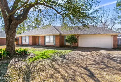 Exterior - 122 Sumac Dr, Madison, MS 39110 photo 2 of 15
